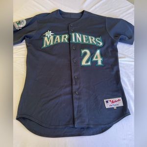 Mariners Majestic jersey Griffey 24 good condition size 48